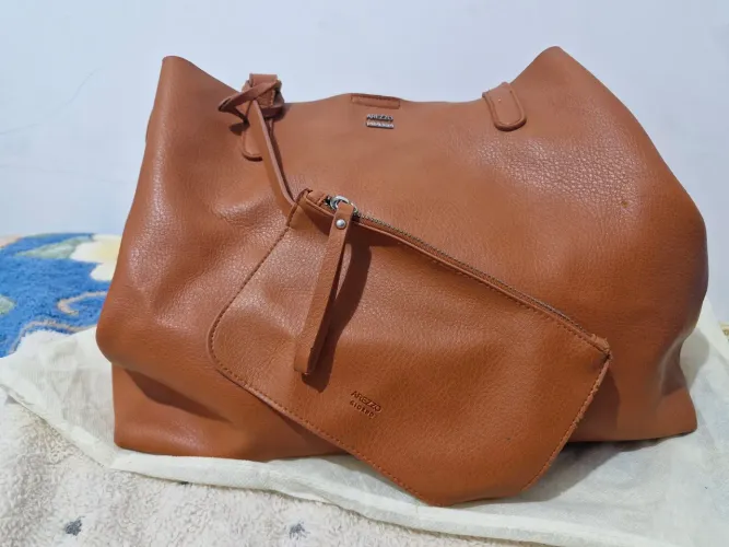 Bolsa Arezzo