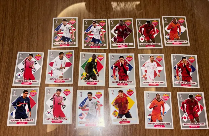 Lote Legends 2022 ouro e prata Panini - Extra Stickers originais conforme foto