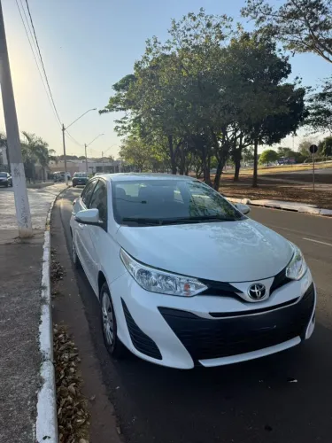 Toyota Yaris Live 1.3 Flex 16V 5P AUT 2022