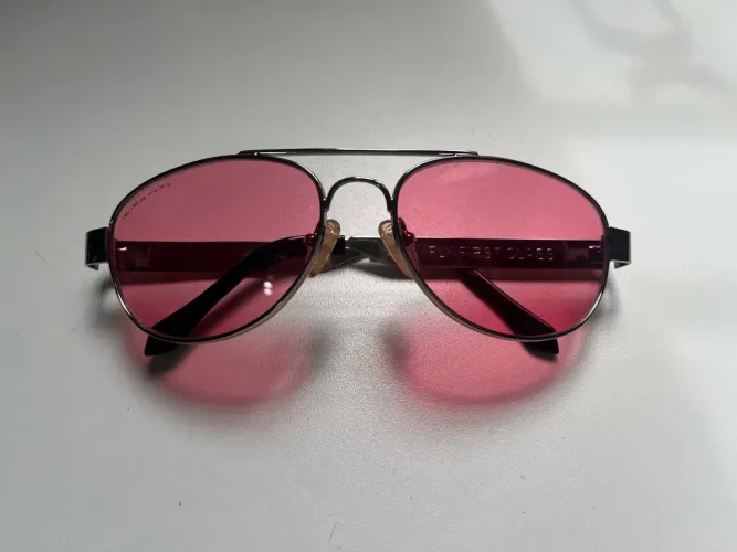 Óculos Black Flys ? aviador com lentes rosas