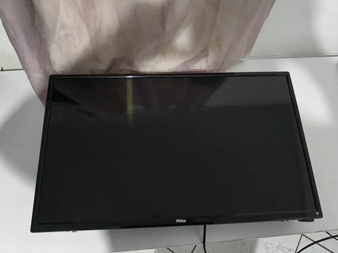 Tv Televisão 28 Philco, serve como monitor também. NÃO É SMART. LER A DESCRIÇÃO.
