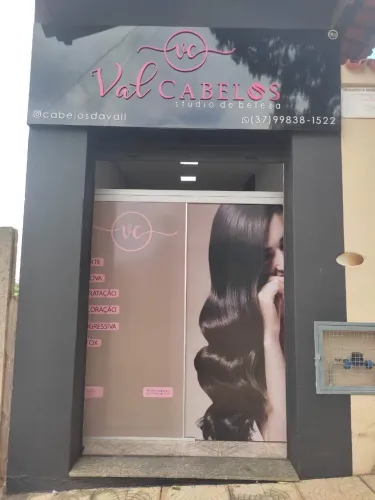 VENDE-SE PLACA DE FACHADA - EXCELENTE ESTADO