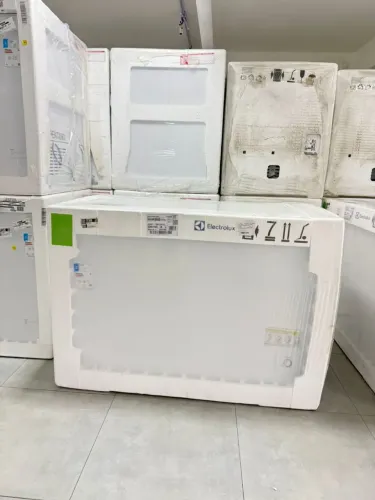 Freezer Horizontal Electrolux Cycle Defrost 400L Inverter Uma Porta (HI440) - 127V novo<br>