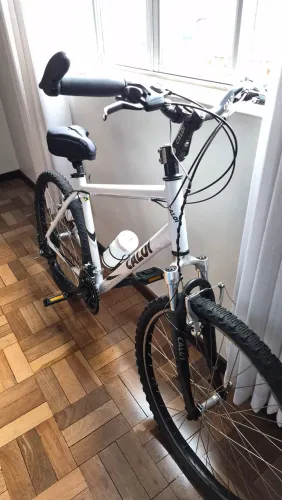 Bicicleta Caloi Sport Confort