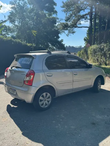 Toyota Etios XS 1.3 Flex 16V 5P Mec. 2013