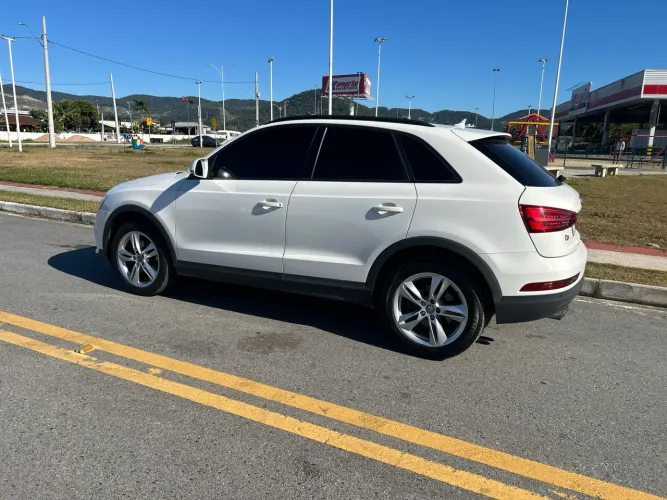 Audi Q3 1.4 TFSI/TFSI Flex S-tronic 5P 2016