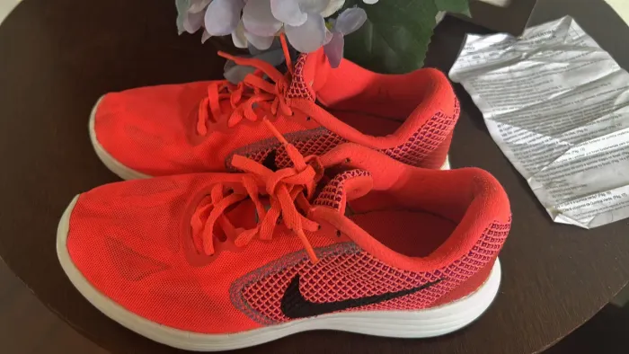 Tênis Nike 34 novíssimo