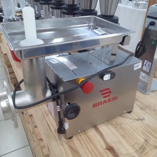 MOEDOR DE CARNE INDUSTRIAL EM INOX, BOCA 10, MOE 150 KG DE CARNE POR HORA, NOVO, PROMOÇÃO!