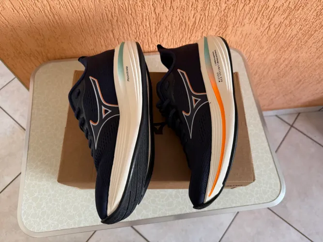 Tênis Mizuno Neo Prysma