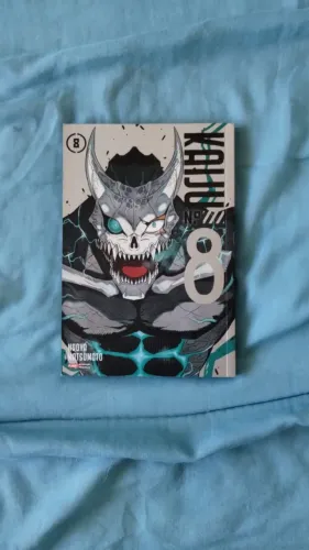 Mangá Kaiju No. 8 - Vol. 8 (Panini) - Original e em Ótimo Estado!