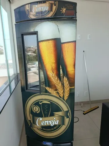 Cervejeira metal frio 520 litros 127v