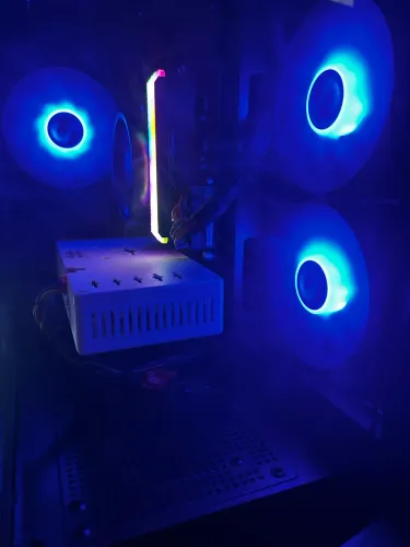 Vendo Pc Gamer em perfeito estado!! Aceito macbook como parte do valor apenas!!