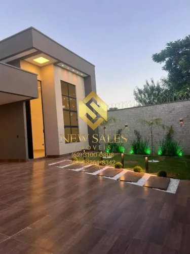 Casa alto padrão- 3 suítes, 180m², 4 vagas, piscina- Balneário Meia Ponte