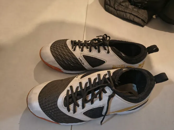Tenis max 1000