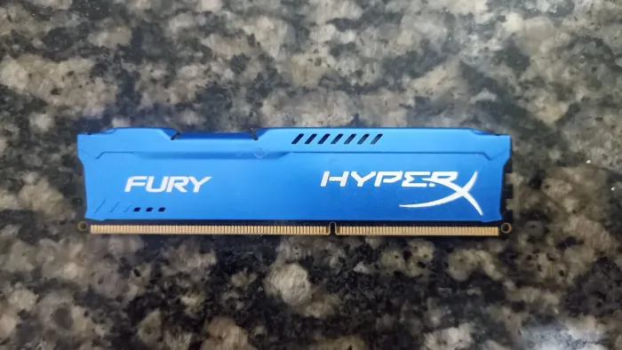 Memória RAM DDR3 4GB
