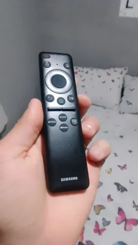 CONTROLE ORIGINAL DE TV SAMSUNG 50 POLEGADAS COM ALEXA CARREGÁVEL SOLAR OU VIA CABO