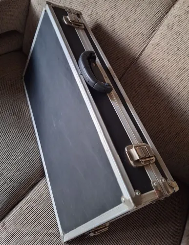 CASE PARA PEDAIS E PEDALEIRAS