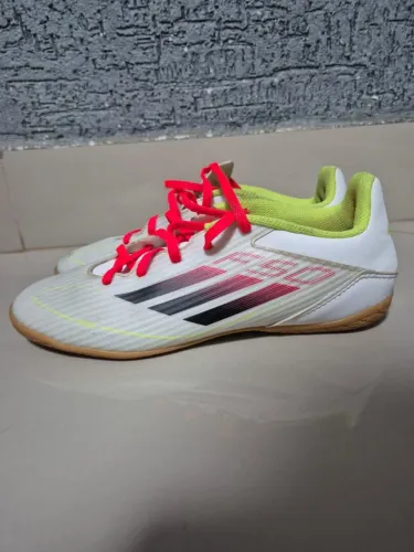 Chuteira de futsal adidas F50 Club