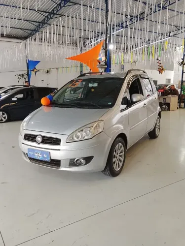 Fiat Idea Attractive 1.4 Fire Flex 8V 5P 2013