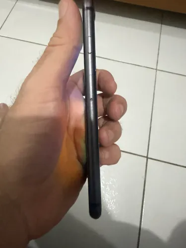iPhone 8