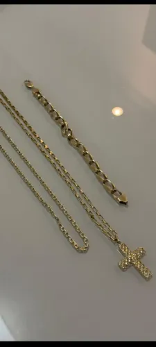 Vendo peças em ouro 18 k Cordões e pulsseira valor pela grama 550 reais