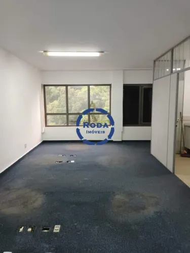 Sala Comercial para Locação 74 m², com Recepção, 2 Salas, Copa e 2 Banheiros Centro de S
