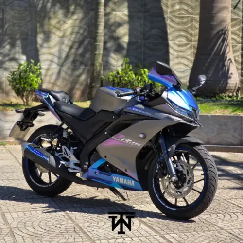 Yamaha YZF-R15 2025