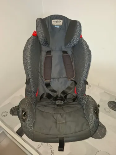 Cadeirinha para Carro Infantil Reclinável - Excelente Estado