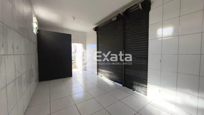 Casa padrão com 2 dormitórios e Salão na frente para alugar em Sorocaba - Brigadeiro Tobia