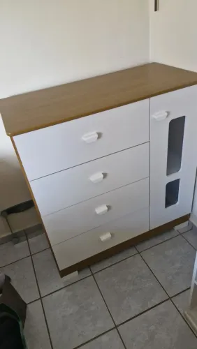 Cômoda trocador de bebê