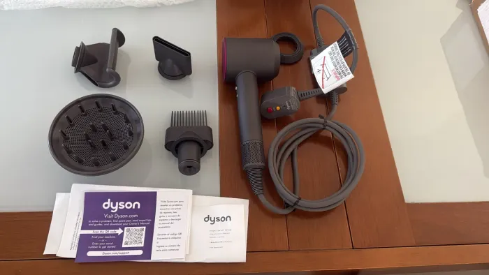 Secador de cabelos Dyson Supersonic - NOVO (Trazido dos EUA)