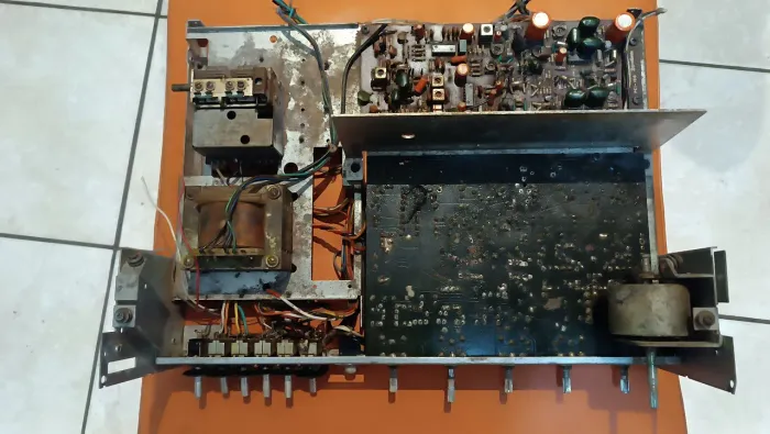 Chassis do receiver gradiente S-95 para retirada de peças (sucata)