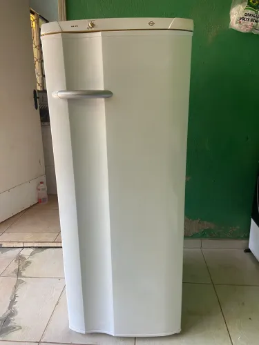 Geladeira Eletrolux Degelo