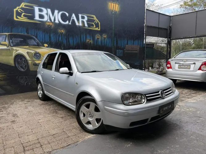 Volkswagen Golf 1.6 MI Total Flex 8V 4P 2004