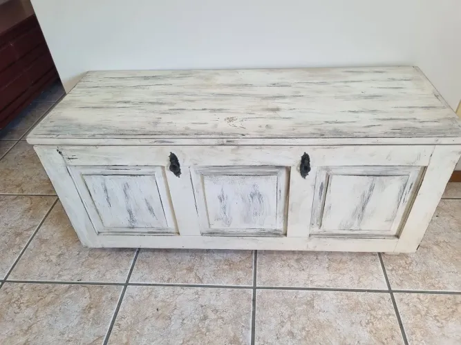 Bau antigo para decoração ou USO