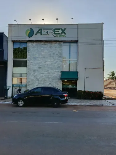 Prédio Comercial 310m² Desocupado | Av. Bernardo Sayão/Guaraí-TO | Terreno 350m² Corredor