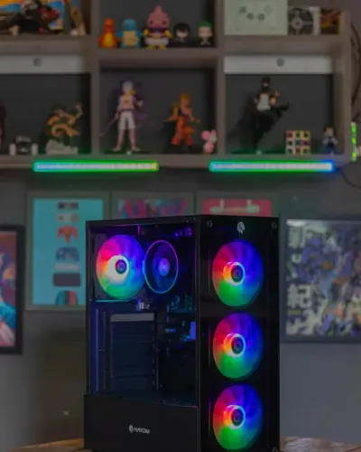 Ryzen 5 5600G, 16GB RAM, SSD 480GB, B450, Fonte Fortrek 500W, Gabinete Hayom 4 Fans