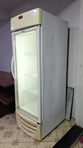 Cervejeira Geladeira de vidro Fricon