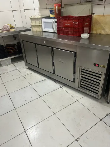 Balcão refrigerado 3 portas