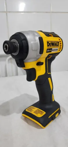 PARAFUSADEIRA DE IMPACTO - DEWALT