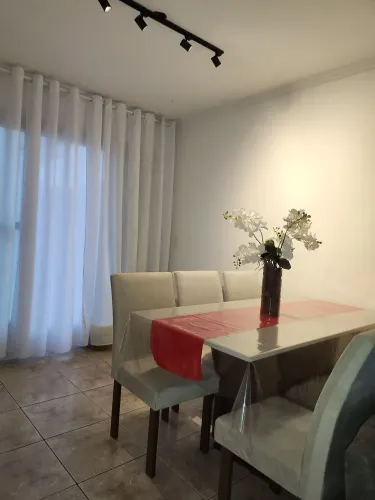 Mesa de jantar luxo