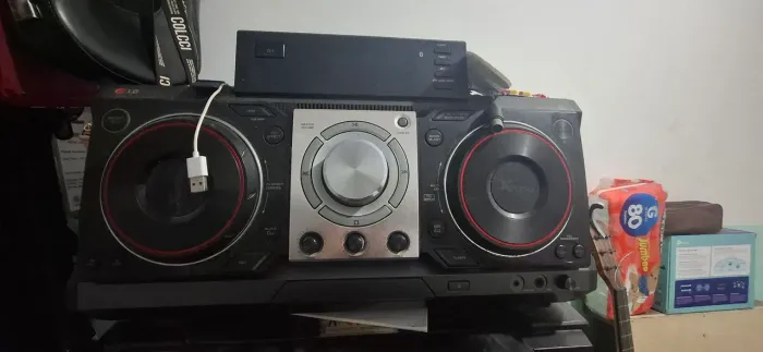 Som LG CM9730 - Potência e Qualidade.