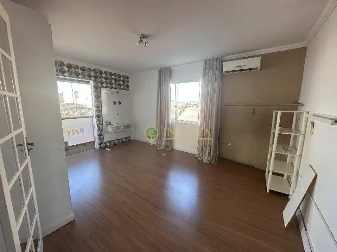 Sala comercial com 70m² - Locação no bairro Ipiranga, São José.