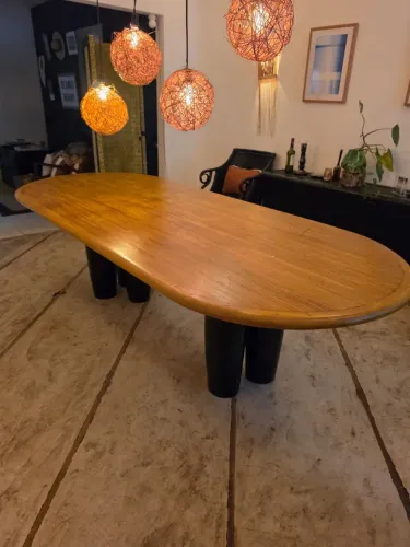 Mesa de jantar de madeira - 6-8 lugares
