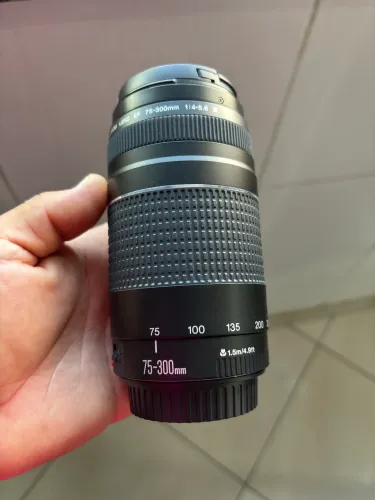 Lente Canon EF 75-300 f4,5-5,6