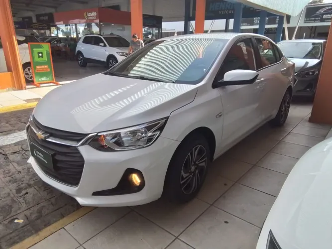 Chevrolet Onix Plus LT 1.0 12V Flex Mec. 4P 2024