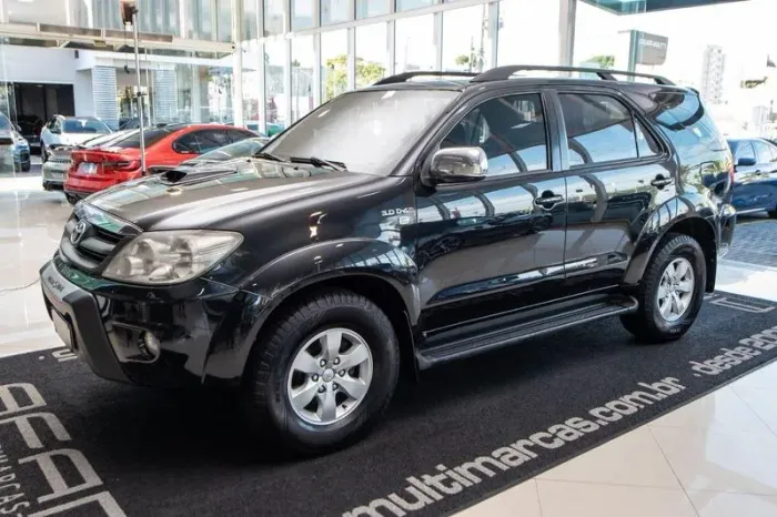 Toyota Hilux SW4 SRV D4-d 4X4 3.0 TDI Dies. AUT 2006