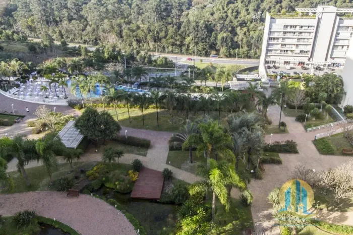 Apartamento à Venda no Condomínio Resort Tamboré 133 m², Vista Permanente e Torre Central