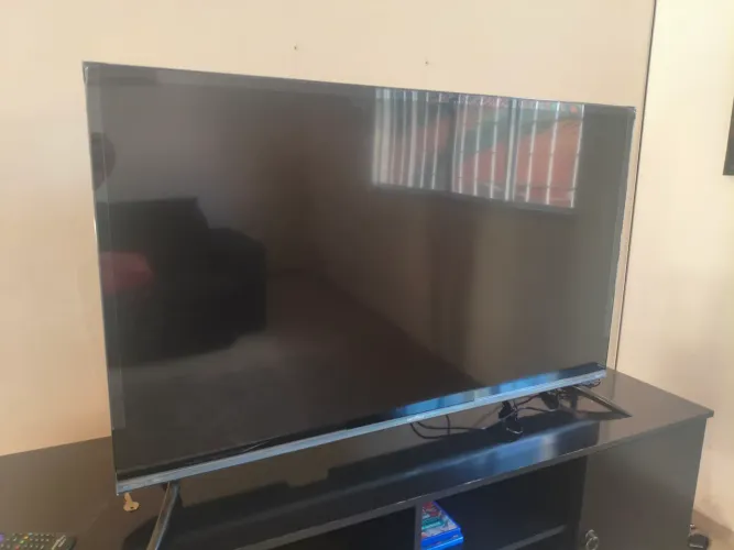 Tv 50 polegadas novíssima 4 meses de uso