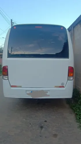 Vendo microônibus Volare W8 com 32 lugares